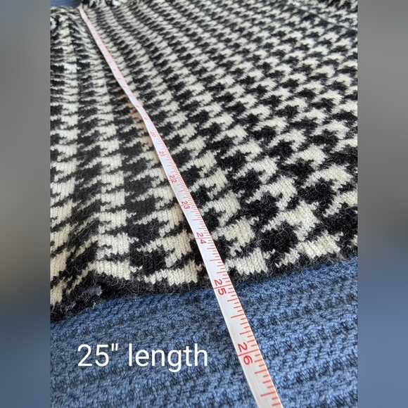 Ellen Tracy shawl collar sweater - Picture 7 of 7